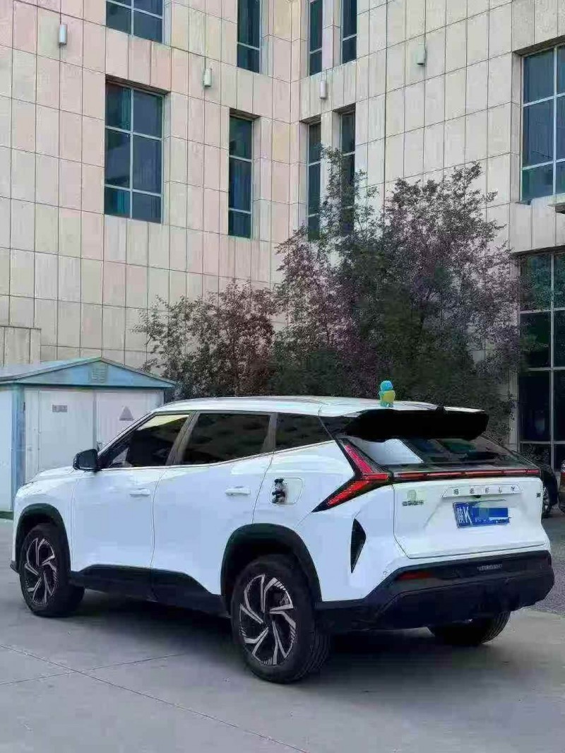 呼伦贝尔24年吉利博越7