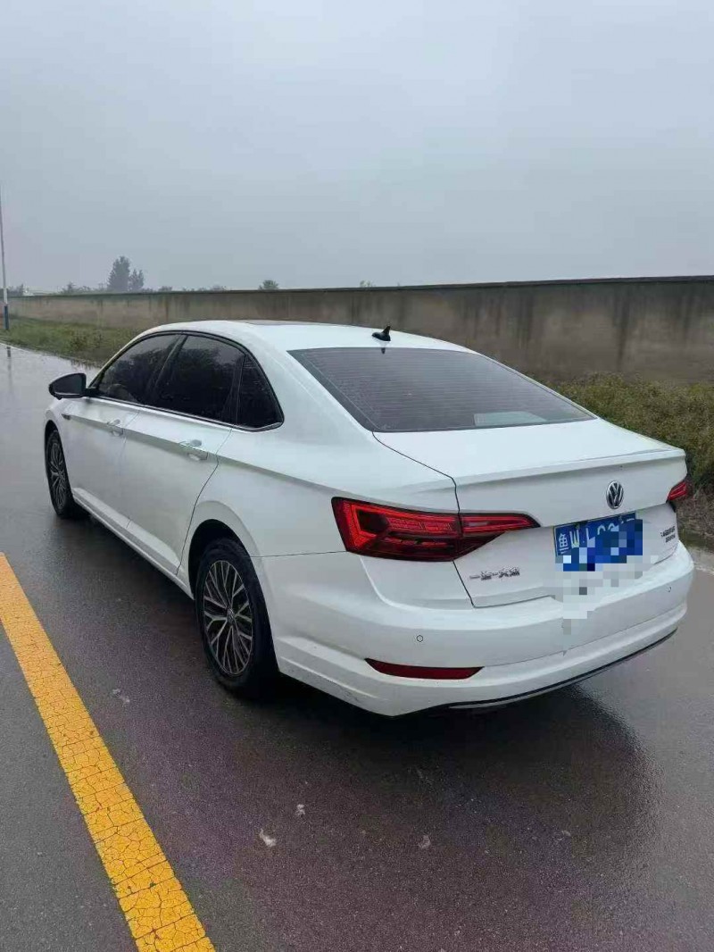 邯郸21年大众速腾7