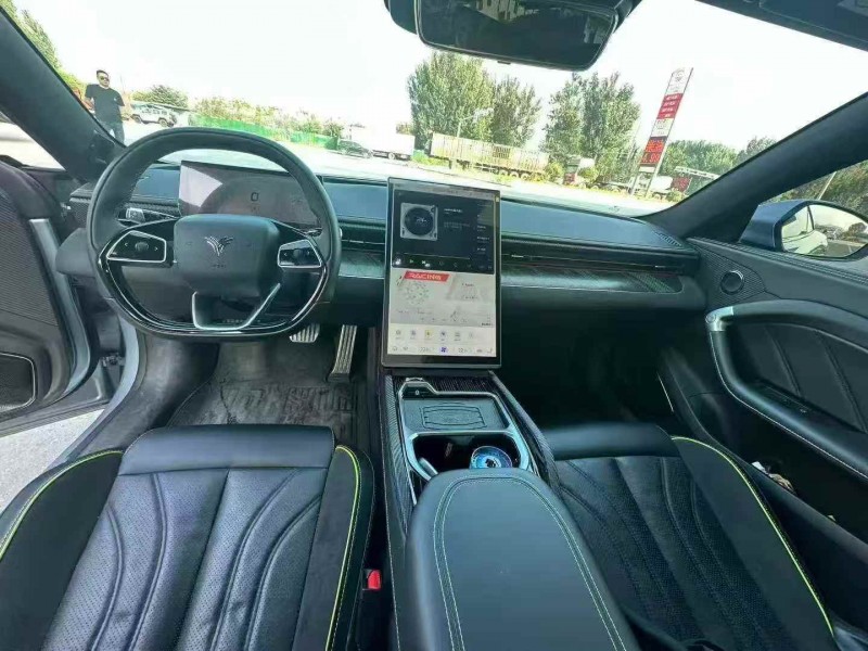 石家庄24年哪吒GT5