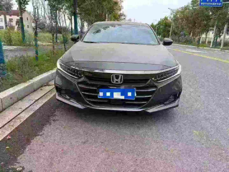 菏泽23年本田雅阁1