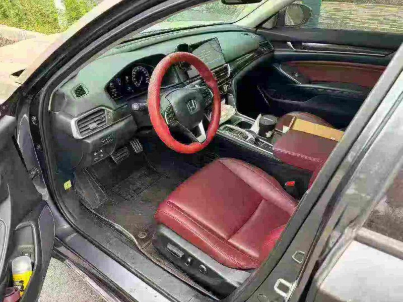 菏泽23年本田雅阁2