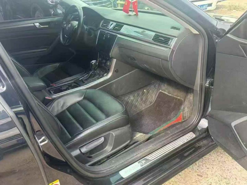 岳阳18年大众帕萨特5