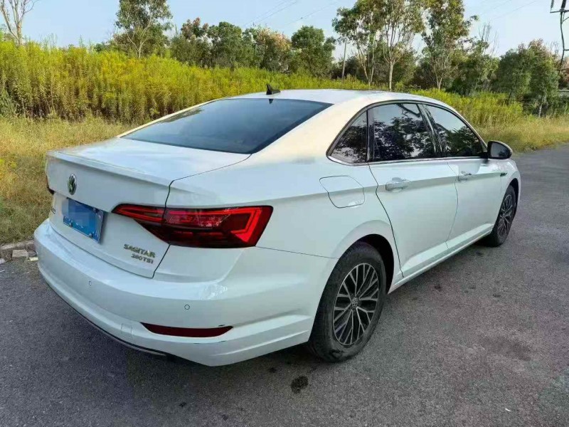 荆州21年大众速腾8