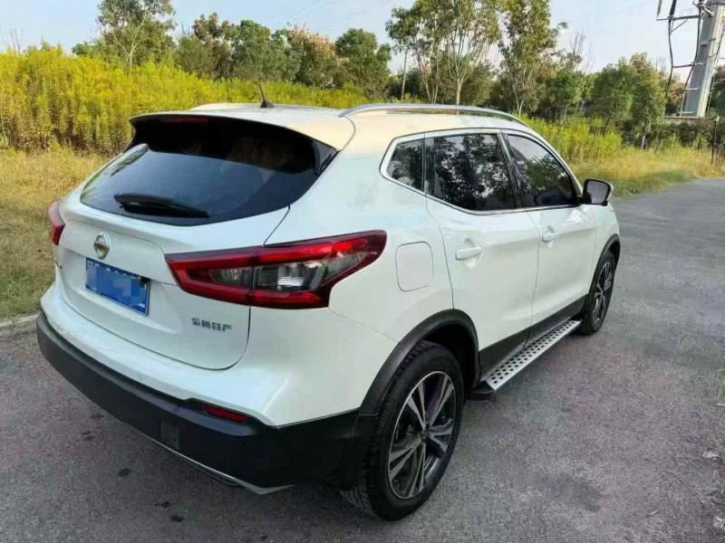 宜昌21年日产逍客7