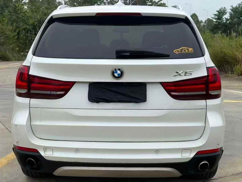 张家界15年宝马X58