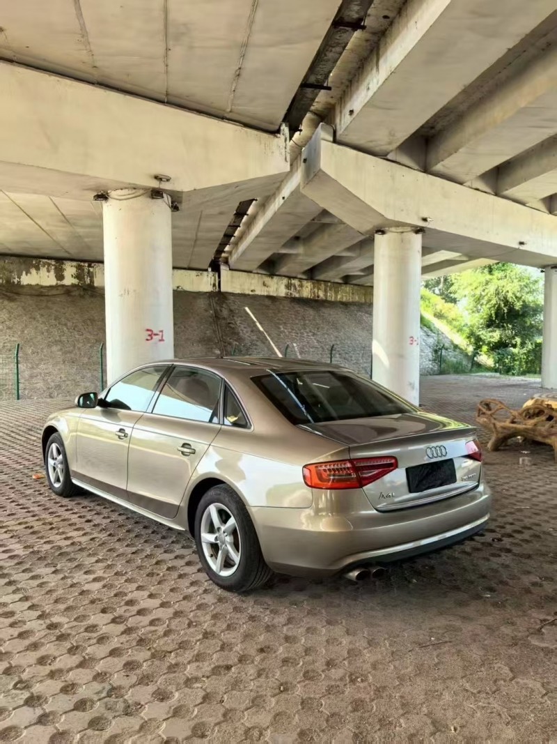 松原13年奥迪A4L7