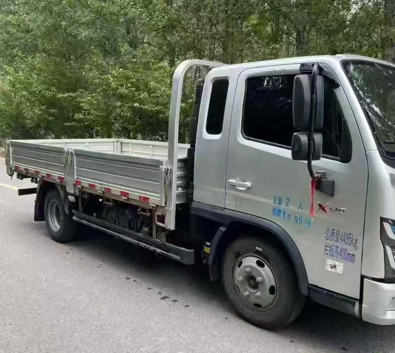 济宁25年福田欧马可2