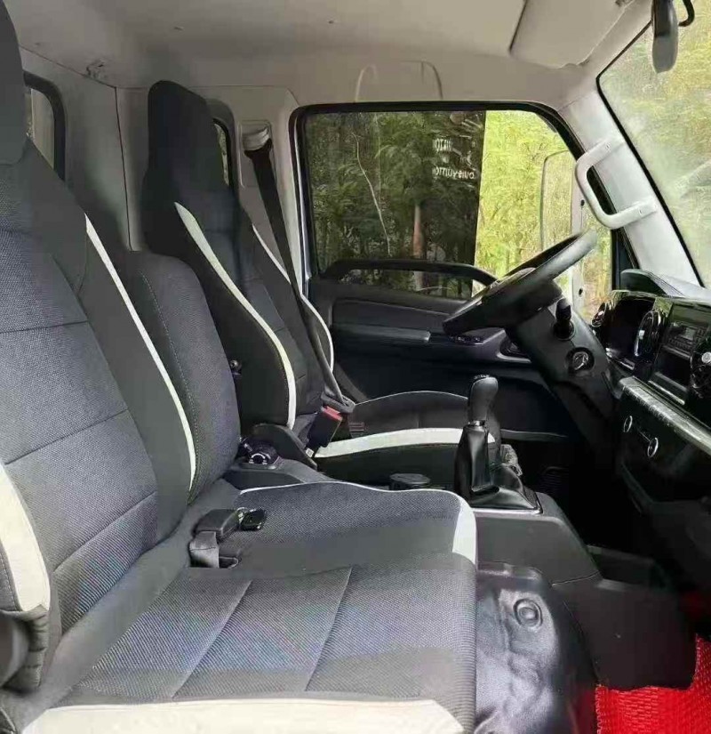 济宁25年福田欧马可6