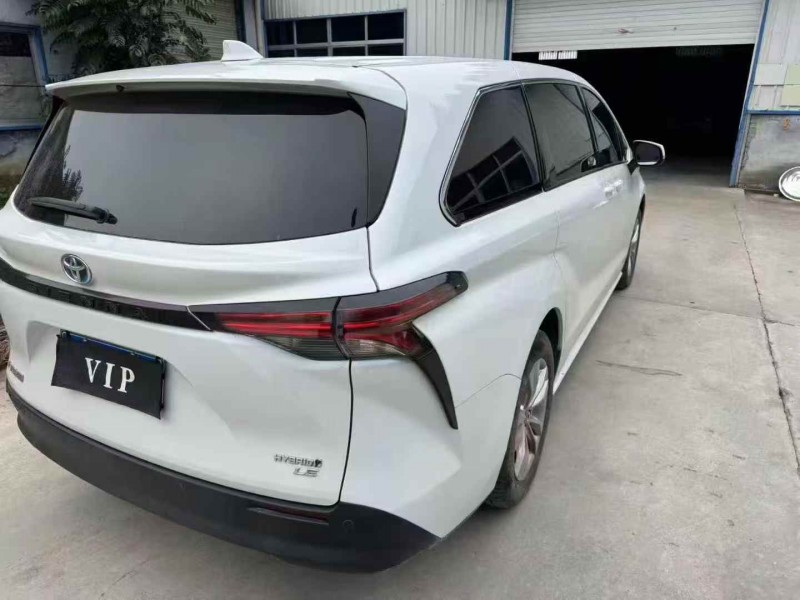 济南23年丰田塞纳9