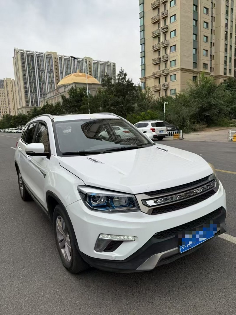 呼和浩特18年长安汽车CS753