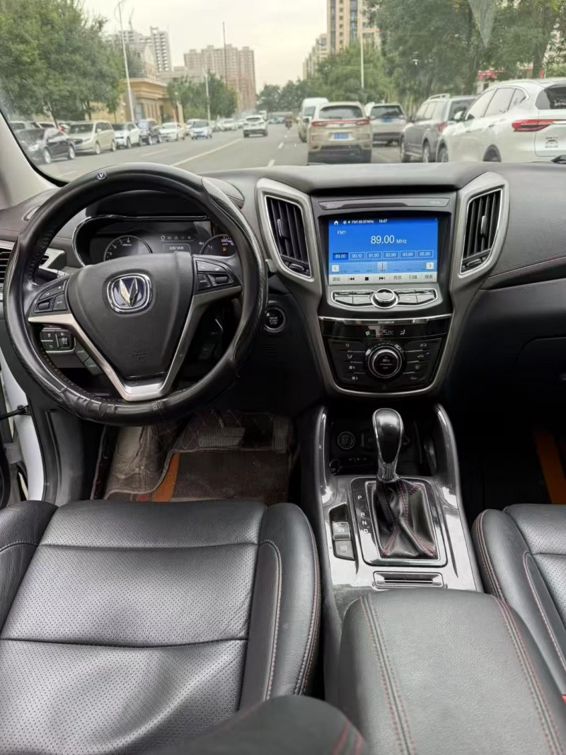 呼和浩特18年长安汽车CS754