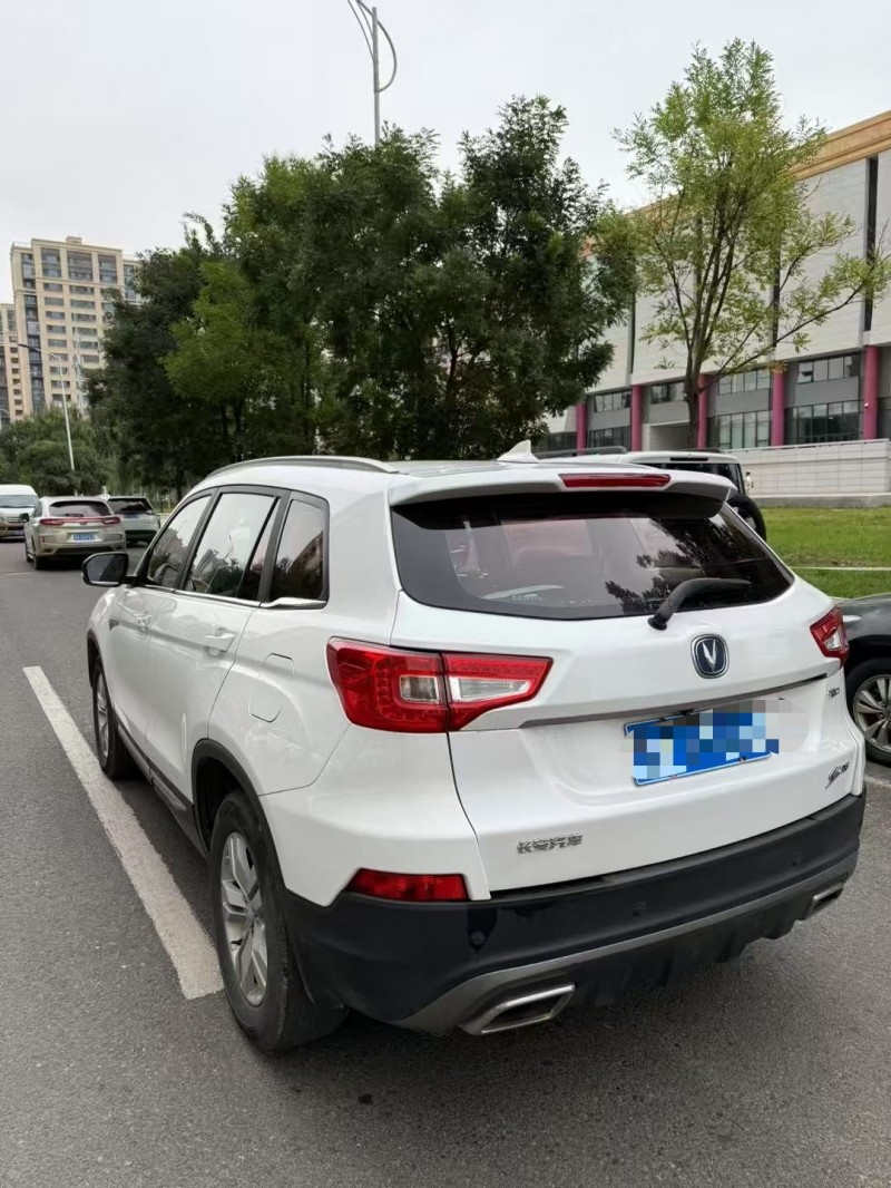 呼和浩特18年长安汽车CS757