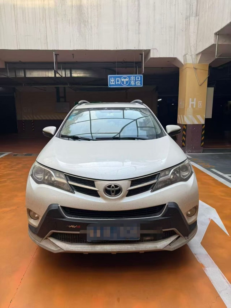 呼和浩特16年丰田RAV41