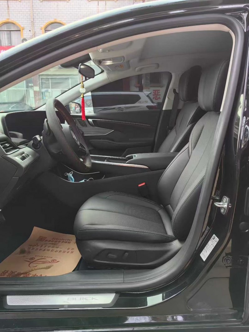 许昌24年别克君越9