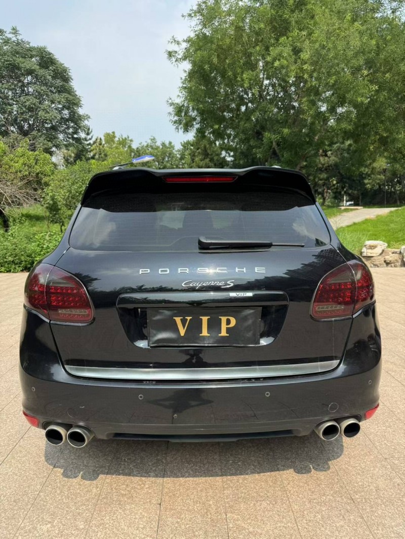 邢台14年保时捷卡宴9