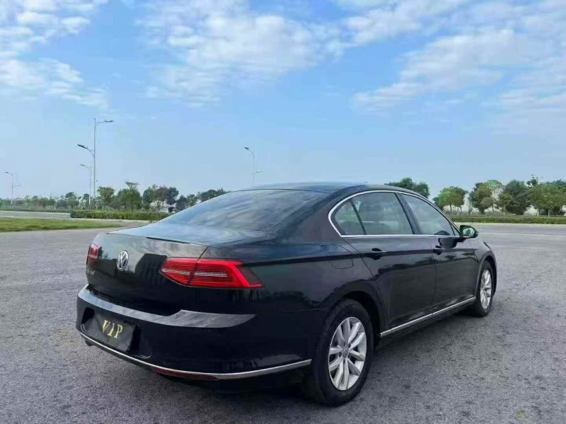 苏州17年大众迈腾9