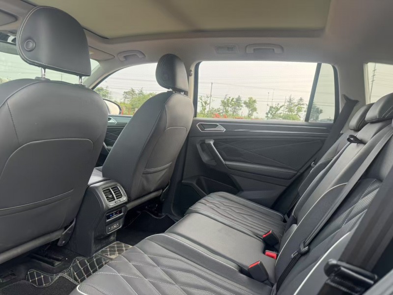 苏州21年大众途观6