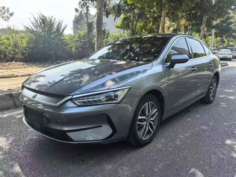 鄂州24年比亚迪秦3