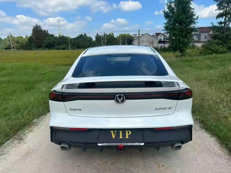 徐州25年长安汽车UNI8