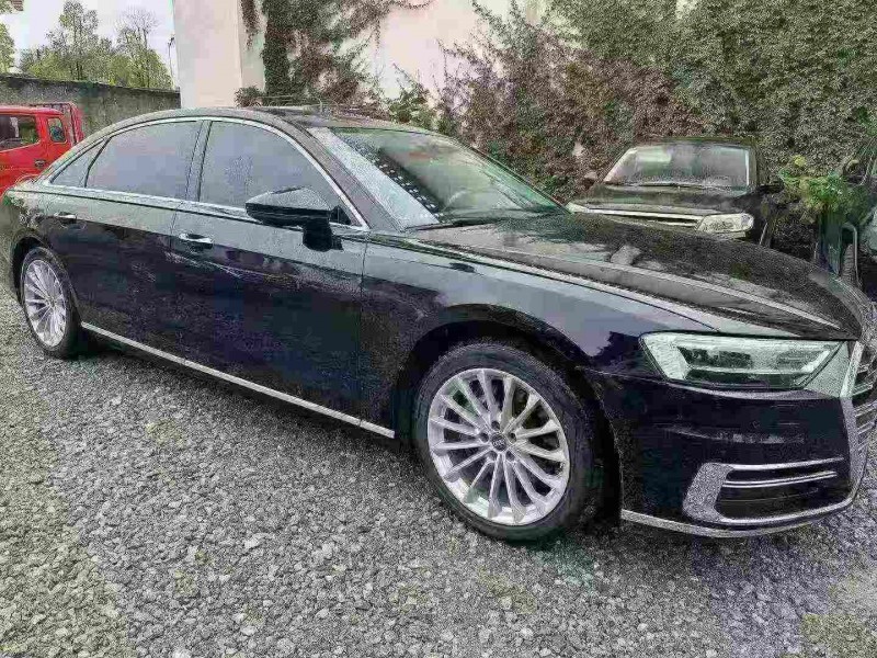 重庆21年奥迪A8L3