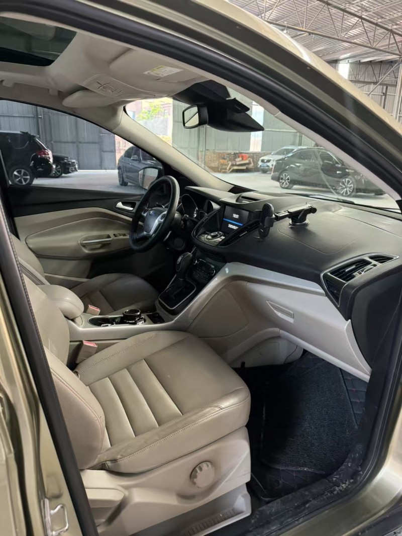 邢台13年福特翼虎6