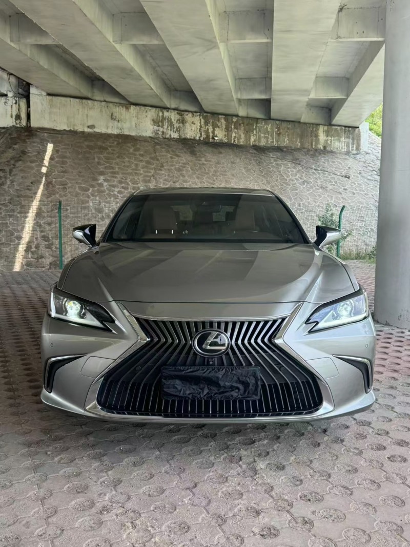 松原20年雷克萨斯ES1