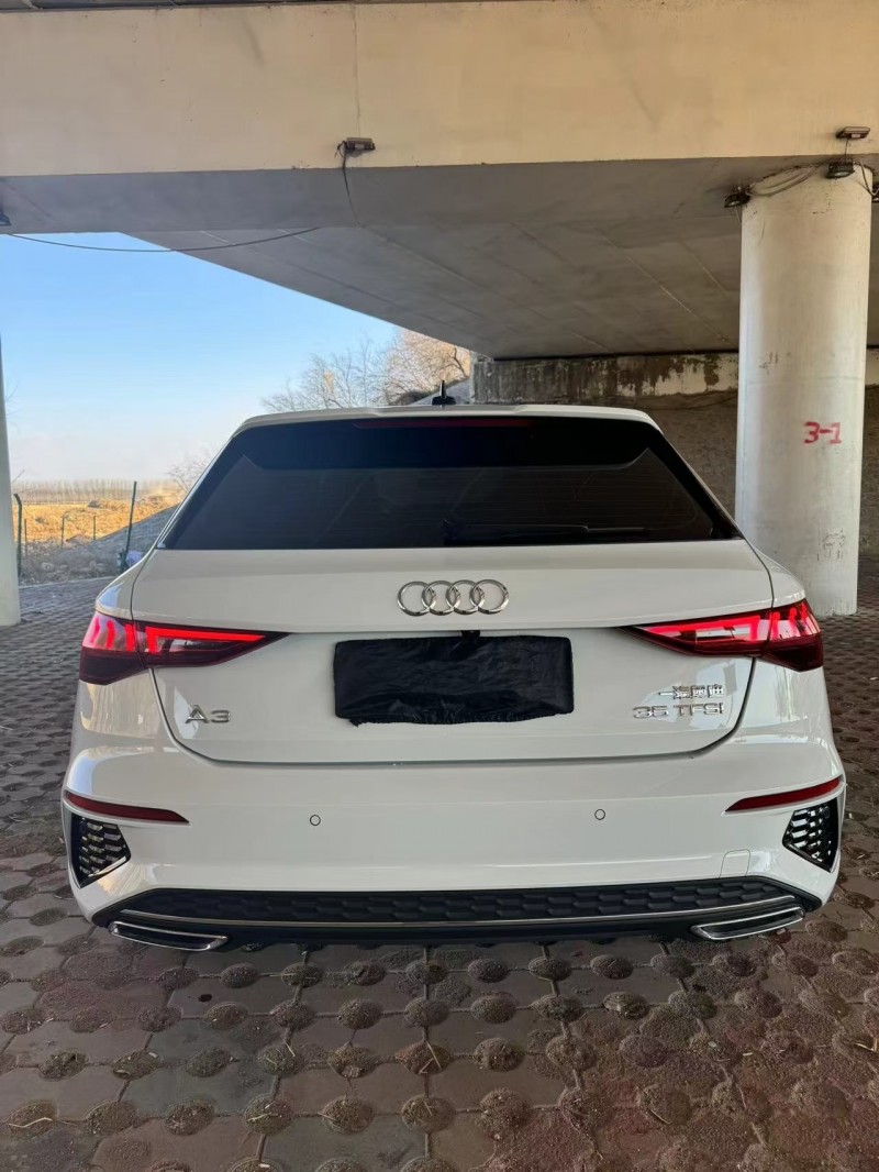 松原24年奥迪A39