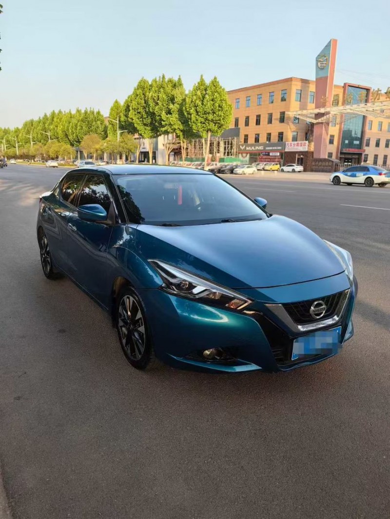 许昌18年日产蓝鸟3