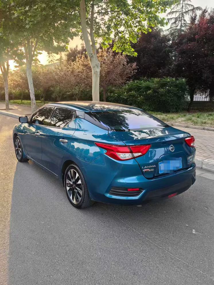 许昌18年日产蓝鸟4