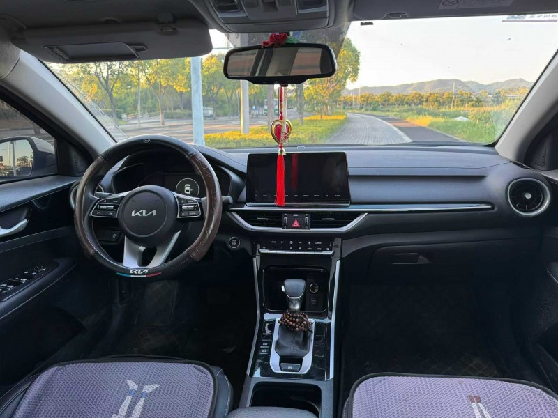 金华23年起亚K39