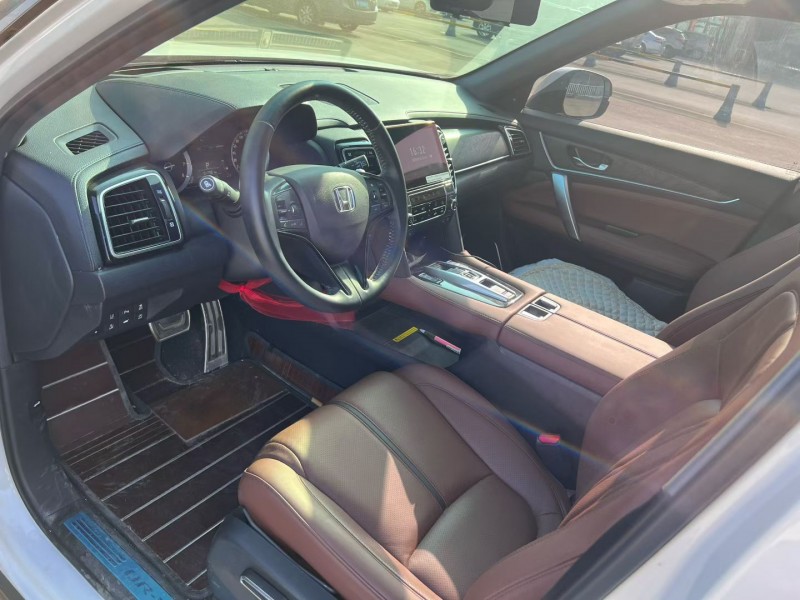 杭州21年本田URV8