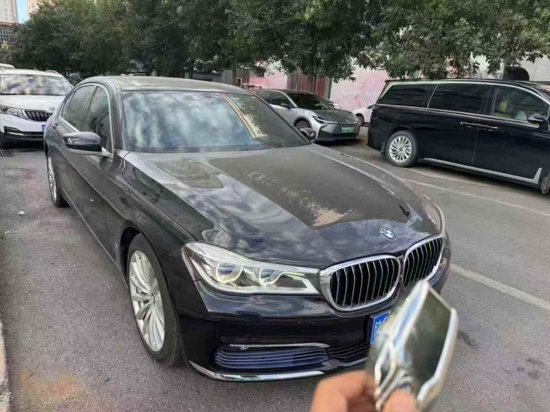 咸阳16年宝马7系2