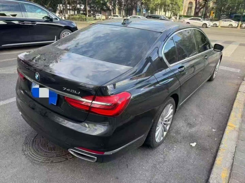 咸阳16年宝马7系8