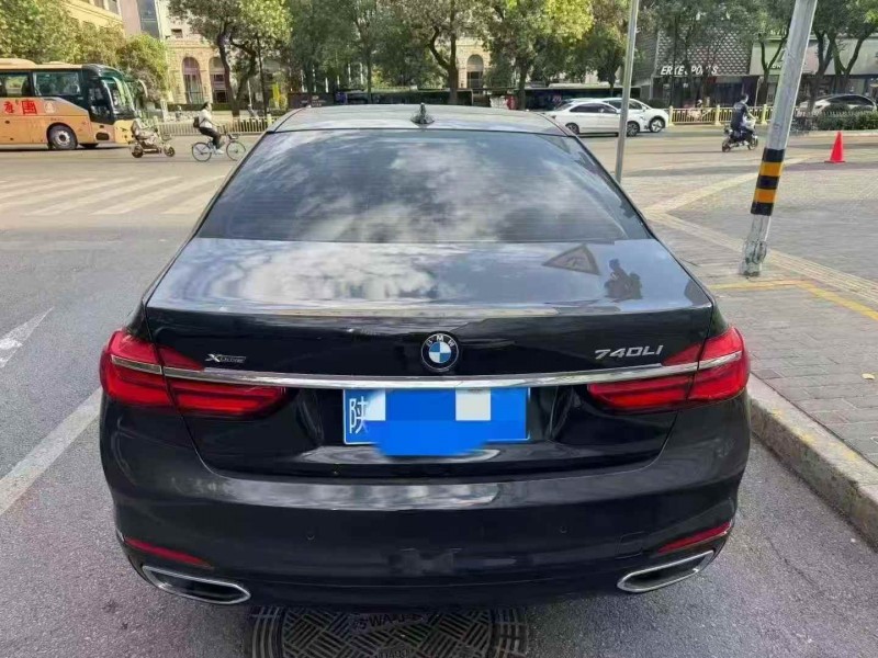 咸阳16年宝马7系9