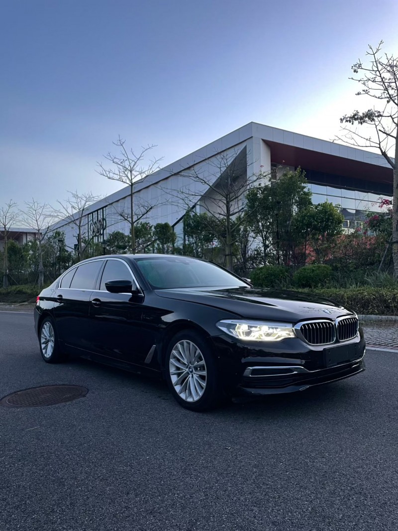 厦门19年宝马5系2