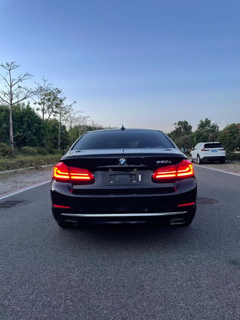 厦门19年宝马5系9