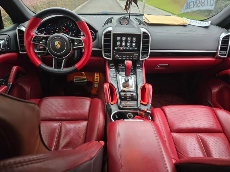 苏州18年保时捷卡宴6