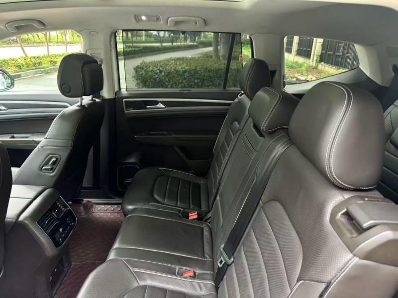 苏州22年大众途昂7