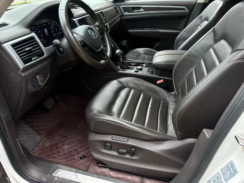 苏州22年大众途昂8