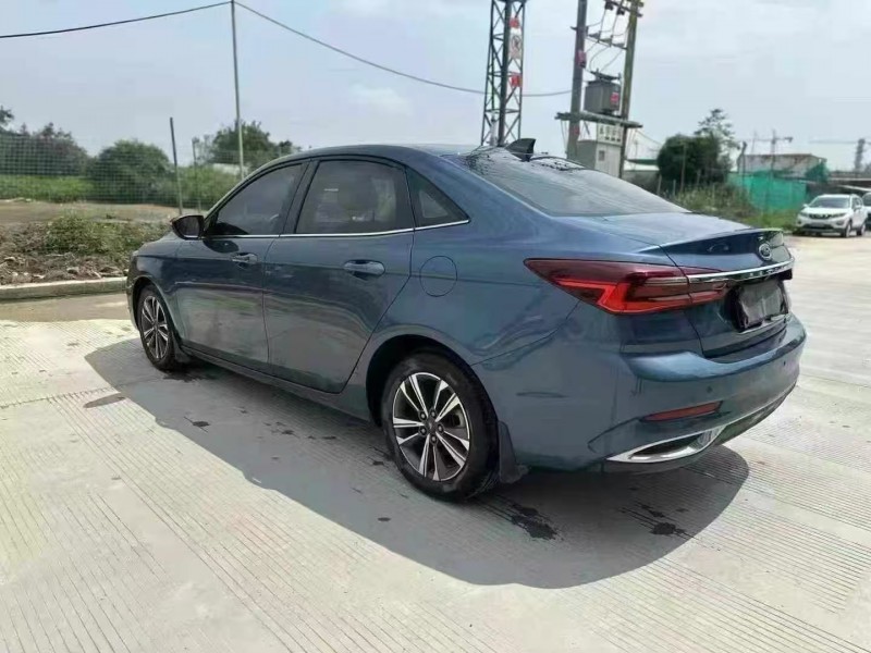 汕头22年福特福睿斯7