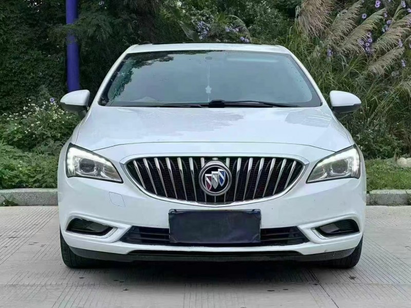 汕头17年别克威朗1