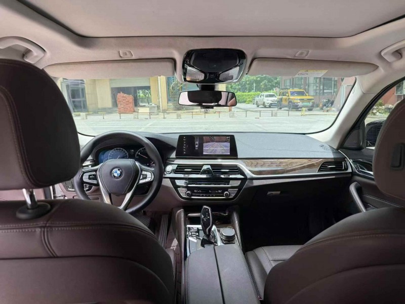 广州19年宝马5系5