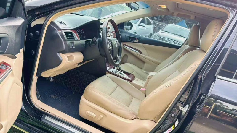 广州13年丰田凯美瑞5