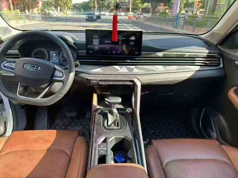 珠海22年吉利远景4