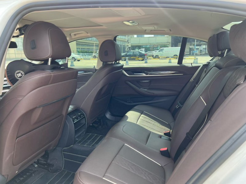 杭州21年宝马5系9