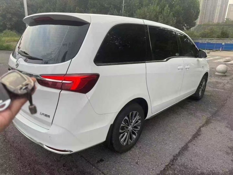 武汉23年别克GL88