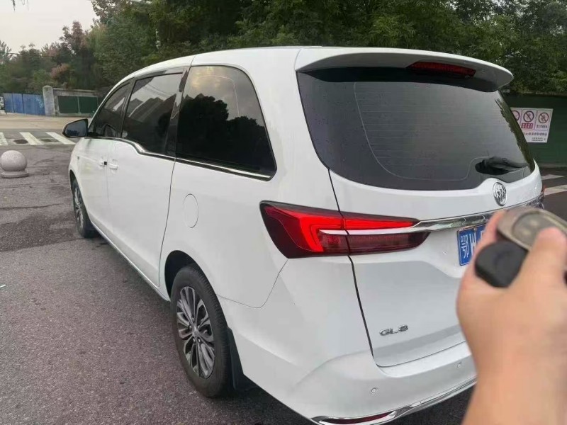 武汉23年别克GL89