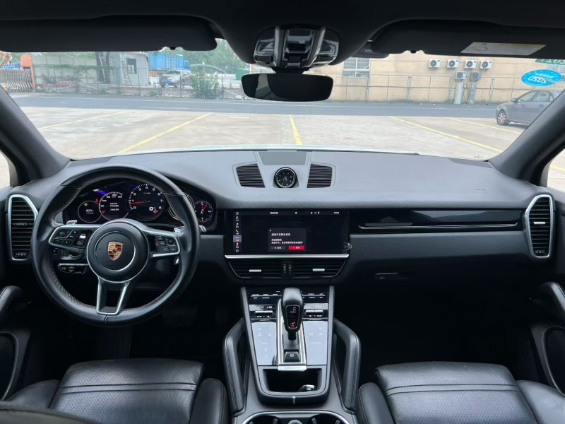 杭州19年保时捷卡宴7