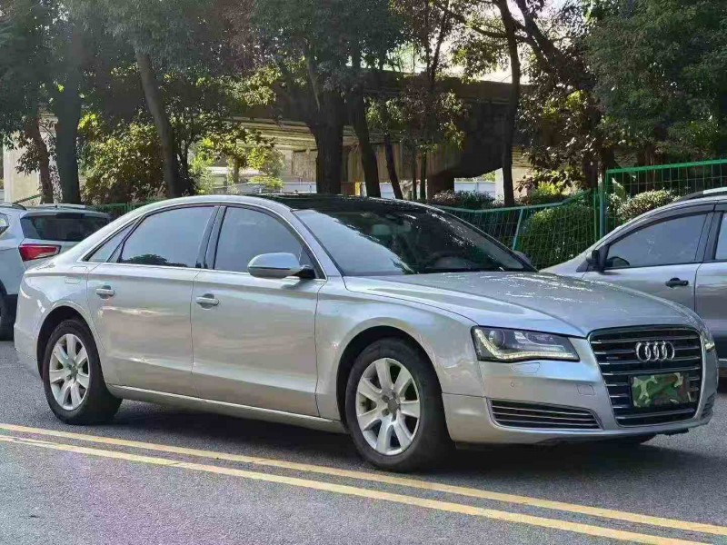汕头12年奥迪A8L2