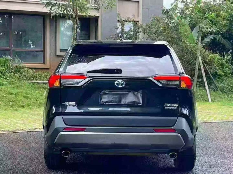 广州21年丰田RAV4荣放9